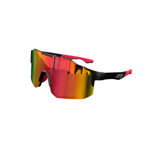 Óculos de sol Cross modelo ciclismo em ângulo lateral na cor preto com vermelho, disponível em: ethosloja.com.br