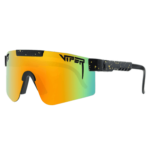 Óculos de sol Extreme modelo ciclismo em ângulo lateral na cor preto com laranja, disponível em: ethosloja.com.br
