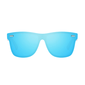 Óculos de sol Gav modelo dia a dia em ângulo frontal na cor branco e azul, disponível em: ethosloja.com.br