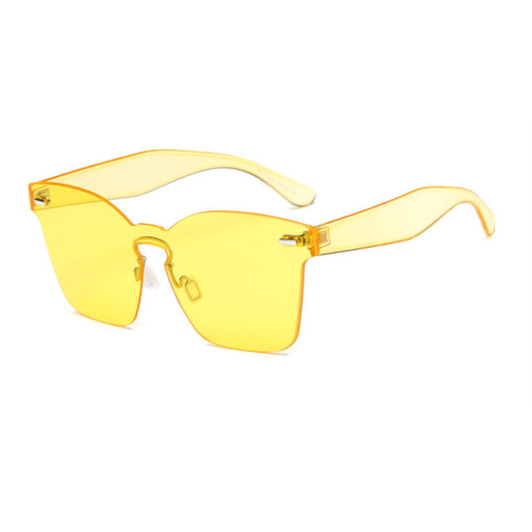 Óculos de sol Kase modelo dia a dia e ângulo lateral na cor amarelo, disponível em: ethosloja.com.br