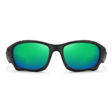 Óculos de sol Pro modelo esportivo em ângulo frontal na cor preto com lente verde, disponível em: ethosloja.com.br