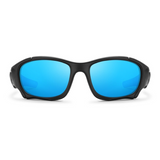 Óculos de sol Pro modelo esportivo em ângulo frontal na cor preto com lente azul claro, disponível em: ethosloja.com.br