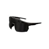 Óculos de sol Pump modelo ciclismo em ângulo lateral na cor preto, disponível em: ethosloja.com.br