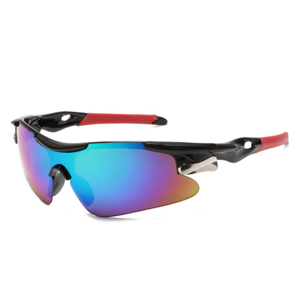 Óculos de sol Sport modelo esportivo em ângulo lateral na cor preto e vermelho, disponível em: ethosloja.com.br