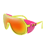 Óculos de sol Style modelo ciclismo em ângulo lateral na cor amarelo com rosa, disponível em: ethosloja.com.brv