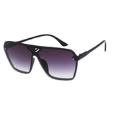 Óculos de sol Taylor modelo dia a dia em ângulo lateral na cor preto degradê, disponível em: ethosloja.com.br